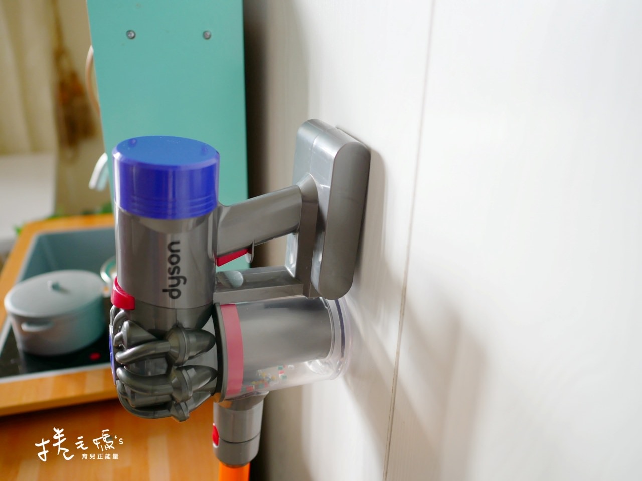 【育兒】平價質感系廚房玩具 TEAMSON 火車軌道桌、dyson兒童吸塵器、木製家家酒兒童廚房玩具 - 第61張圖 【育兒】平價質感系廚房玩具 TEAMSON 火車軌道桌、dyson兒童吸塵器、木製家家酒兒童廚房玩具