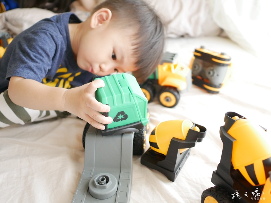 smart積木車 幼兒玩具 車車模型 兩歲玩具 玩具車推薦34.jpg