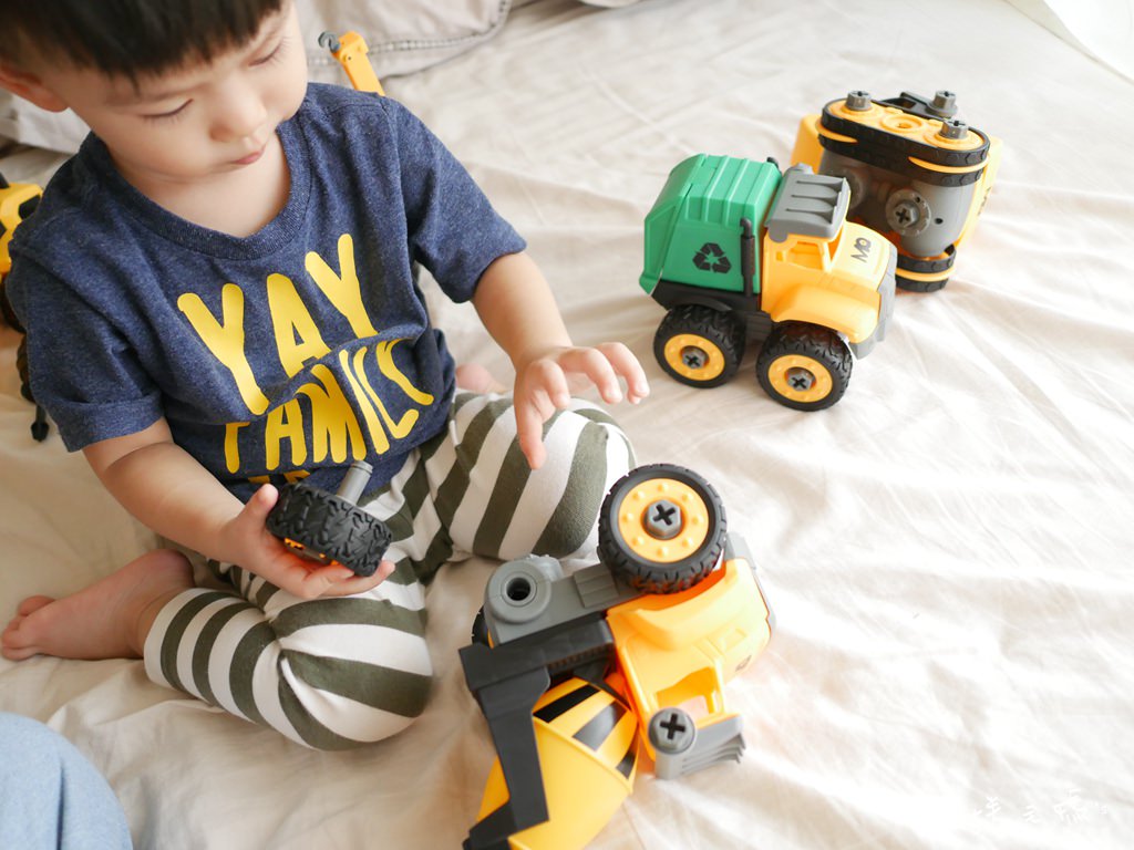 smart積木車 幼兒玩具 車車模型 兩歲玩具 玩具車推薦31.jpg
