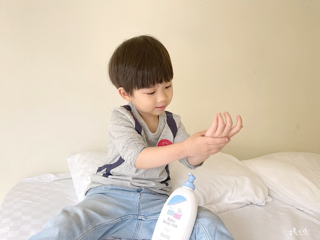 施巴乳液 嬰兒乳液 沐浴露 泡泡露 濕疹 過敏19.jpg
