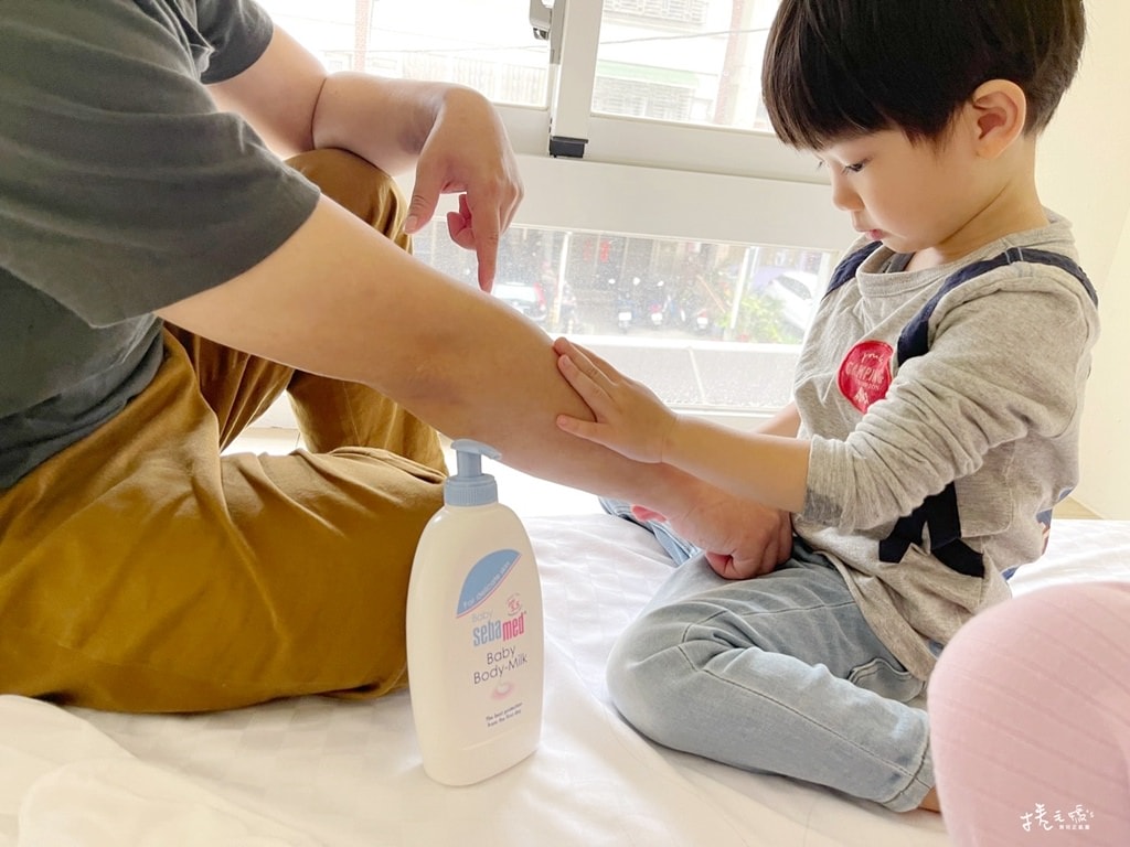 施巴乳液 嬰兒乳液 沐浴露 泡泡露 濕疹 過敏39.jpg