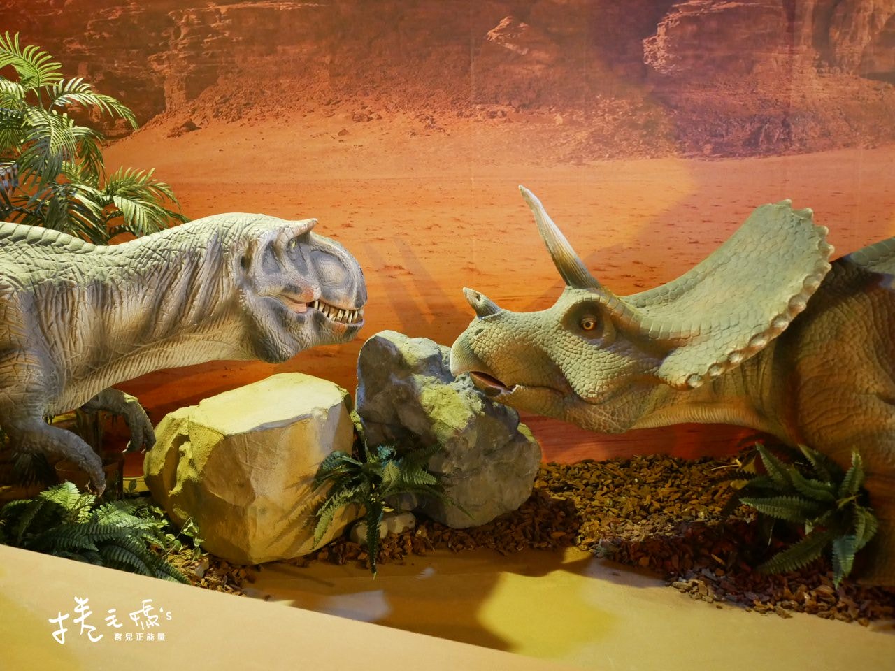 【旅遊】寒假室內親子展覽！2022/3/13前 台北松菸侏儸紀恐龍展3.0 恐龍迷必去超逼真展覽