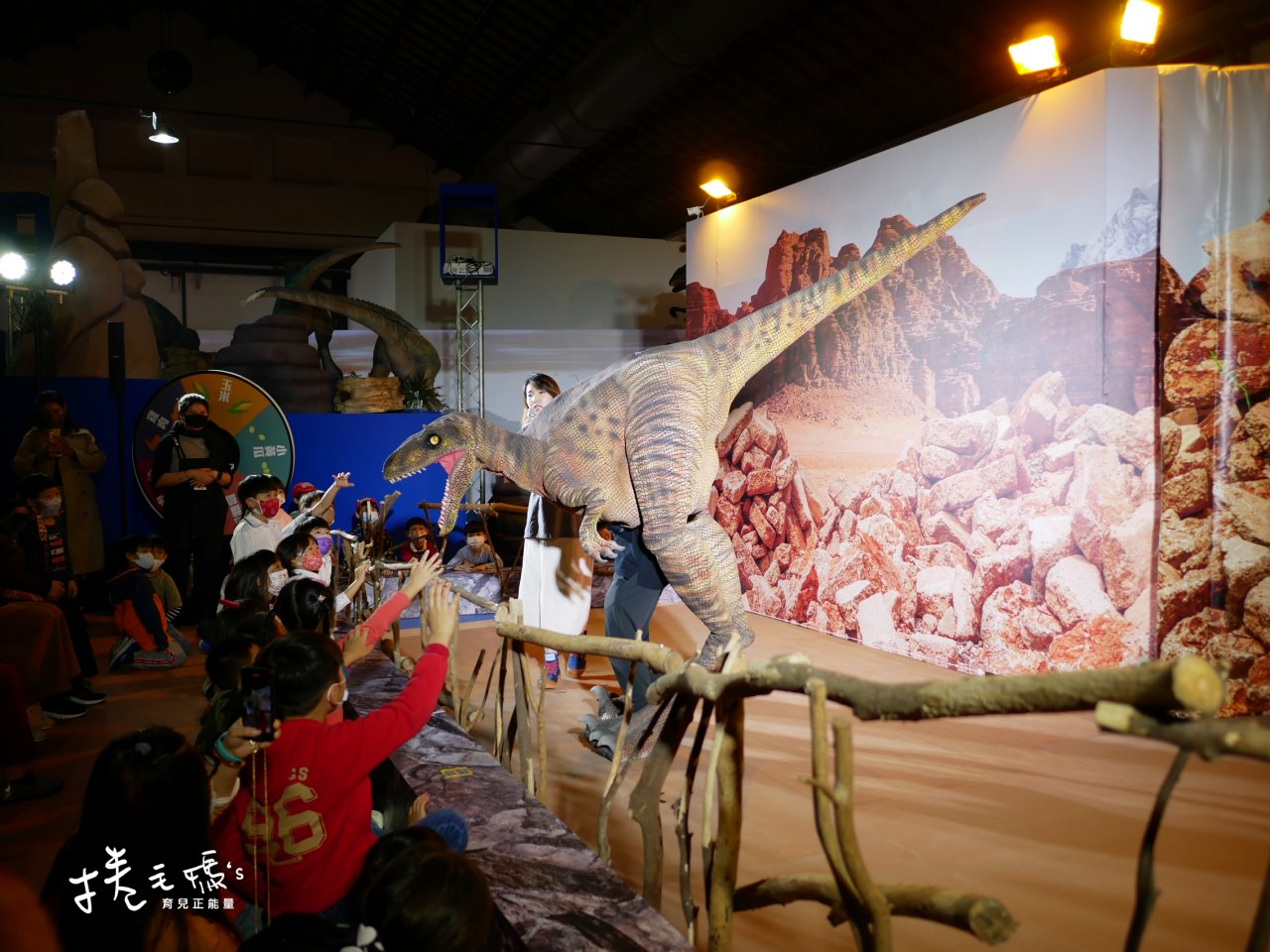 恐龍展 侏儸紀 恐龍 展覽 春節出遊 親子行程 雨天備案P1110660