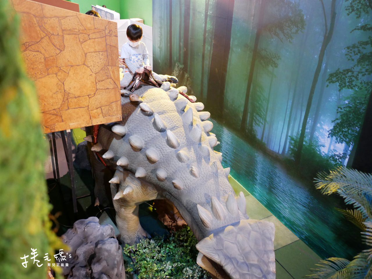 恐龍展 侏儸紀 恐龍 展覽 春節出遊 親子行程 雨天備案P1110759
