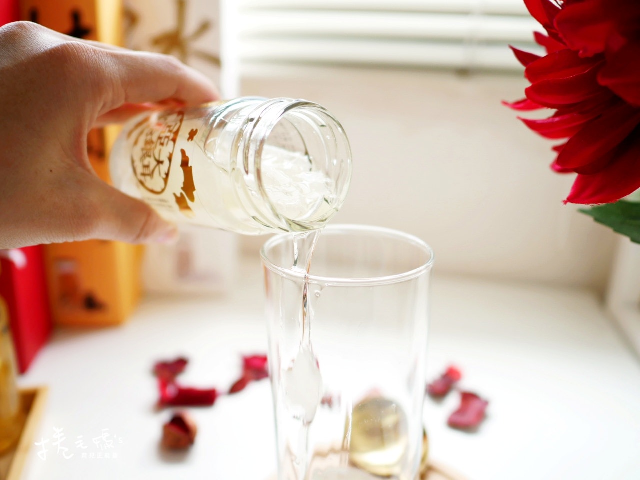 宅配美食｜過年過節送禮不出錯 亞大T8銀耳露禮盒 中價位的高級養生禮盒