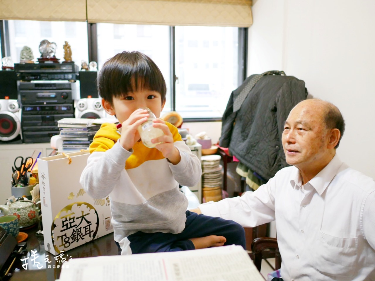 宅配美食｜過年過節送禮不出錯 亞大T8銀耳露禮盒 中價位的高級養生禮盒