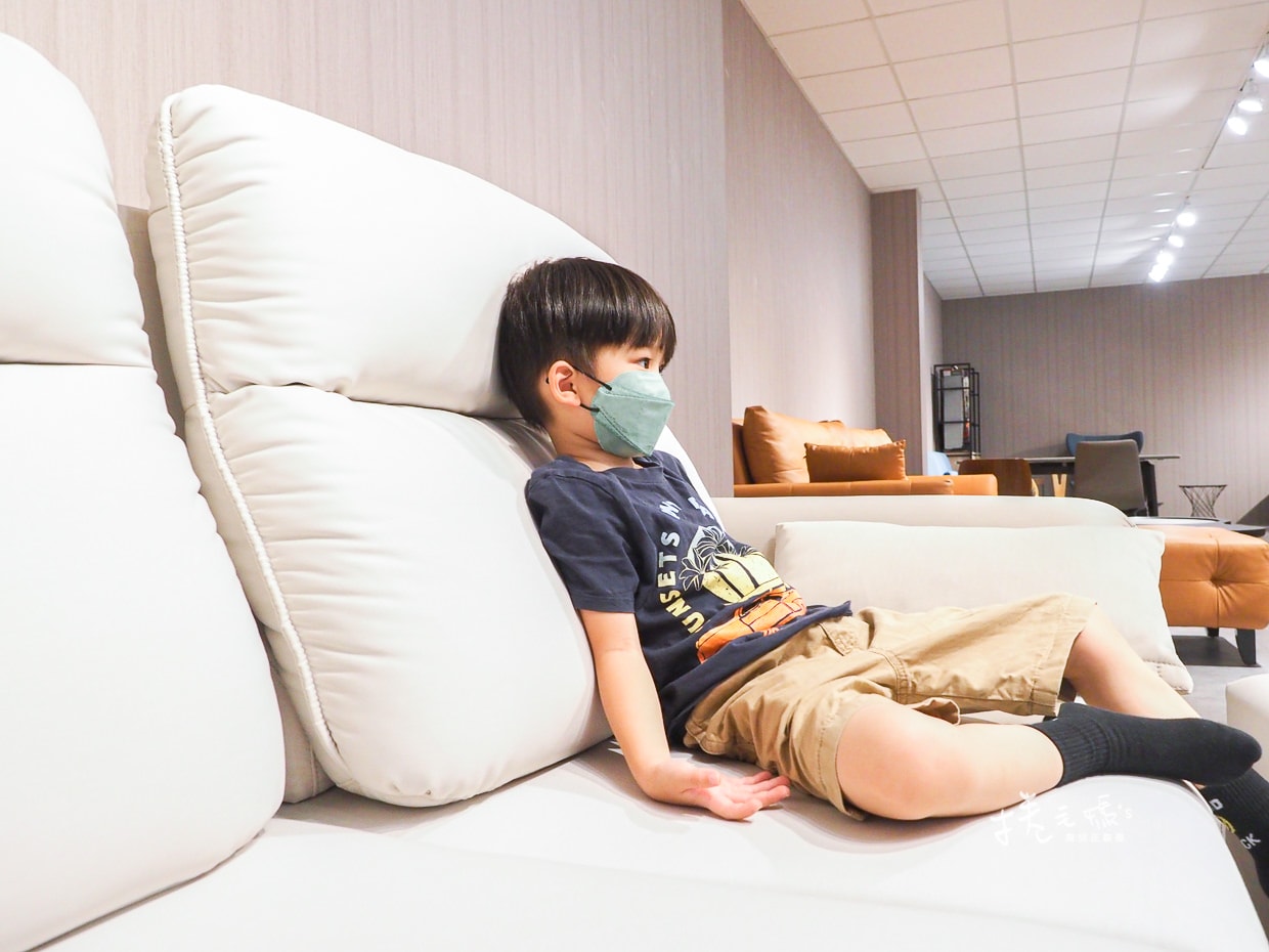 【居家裝潢】家具推薦 4款適合小空間的變形大沙發 沙發先生家居Mr.sofa casa新北體驗館