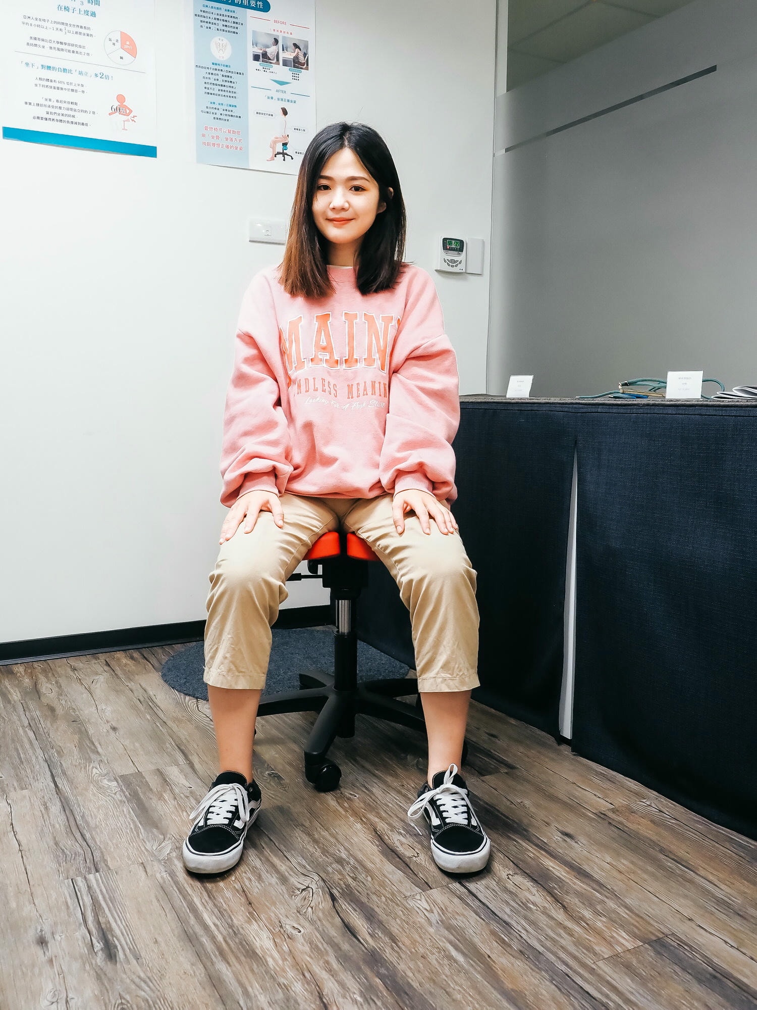 深受日本學校喜愛的愛悠椅ayur-chair坐姿調整椅 比腰靠、坐姿矯正墊實用又好用太多！