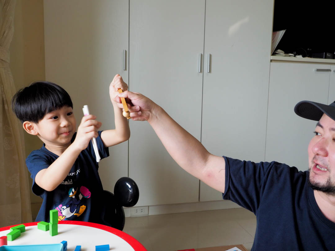 團購 | 私立幼兒園都在玩這些!爸媽一定要認識的小康軒教具 隱藏版木製教具 - 第28張圖 團購 | 私立幼兒園都在玩這些!爸媽一定要認識的小康軒教具 隱藏版木製教具