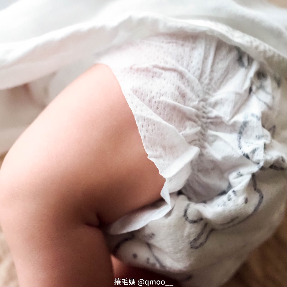 實測3秒瞬間吸收!美國Parasol新科技水凝尿布，小屁屁就像沒穿一樣乾爽舒適