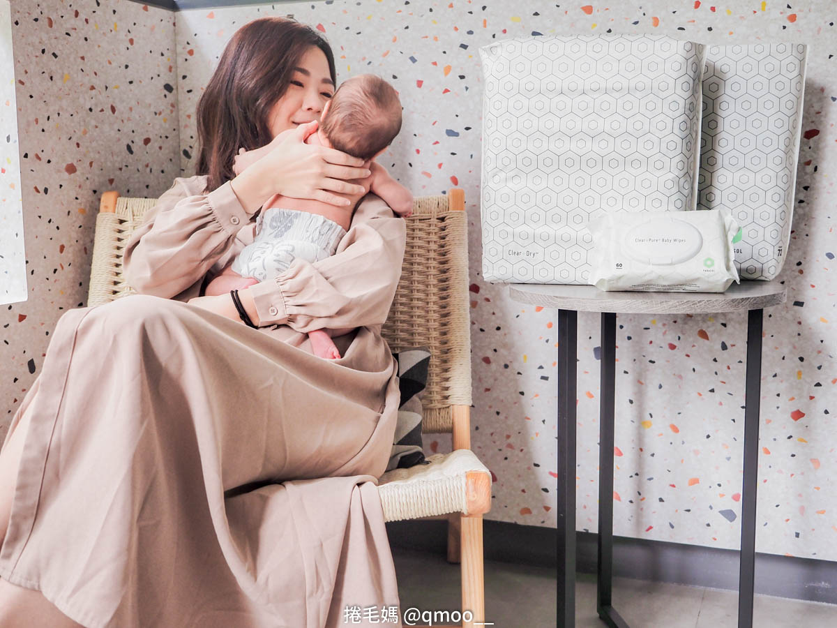 實測3秒瞬間吸收!美國Parasol新科技水凝尿布，小屁屁就像沒穿一樣乾爽舒適