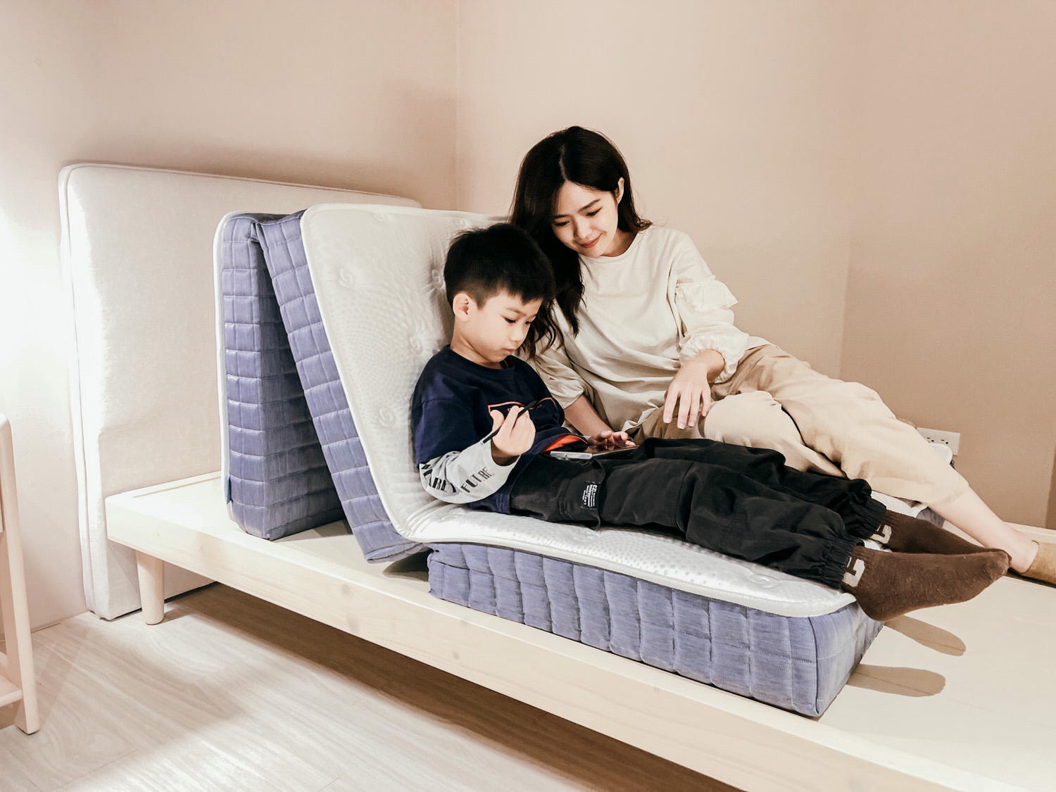 床墊推薦 | Moonland睦眠床墊 台北門市 7款床墊試躺心得 防塵螨10年保固 MIT台灣製床墊