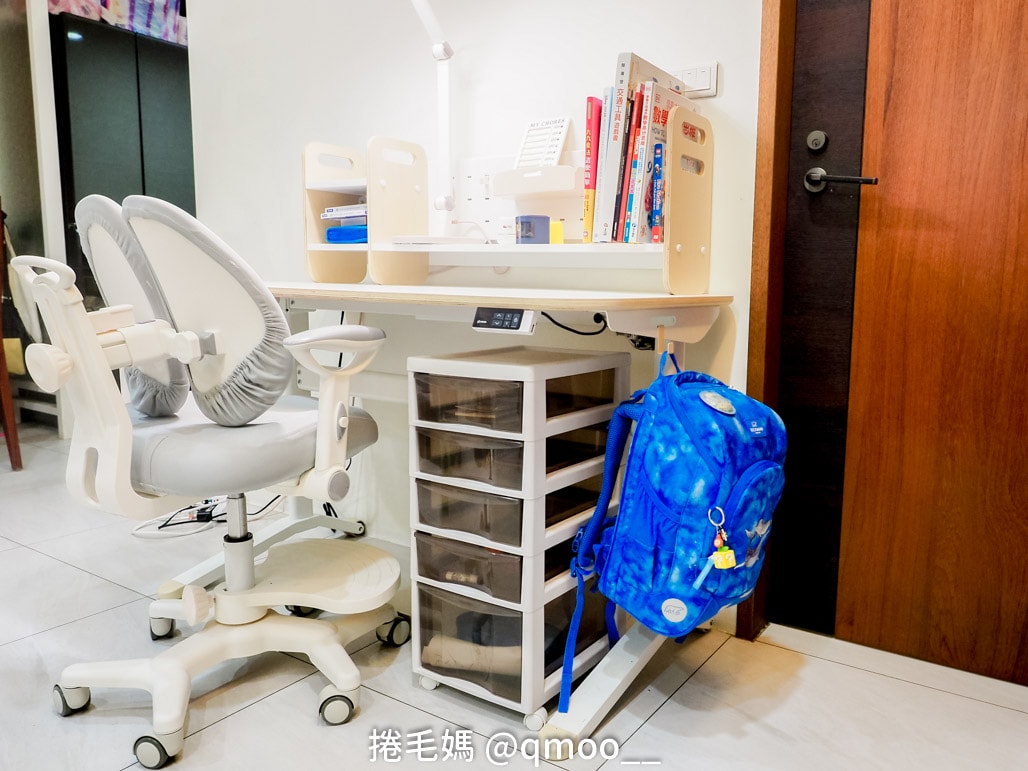 小學生書桌如何準備?日本林製作所 電動升降兒童成長桌&淘寶成長椅 購入心得分享