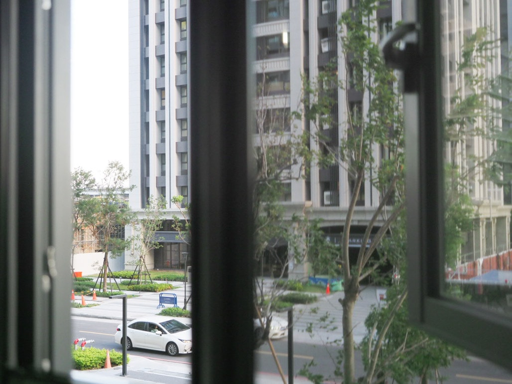 裝潢| 團購 荷蘭Poll-tex®普特絲防霾紗窗安裝心得費用分享