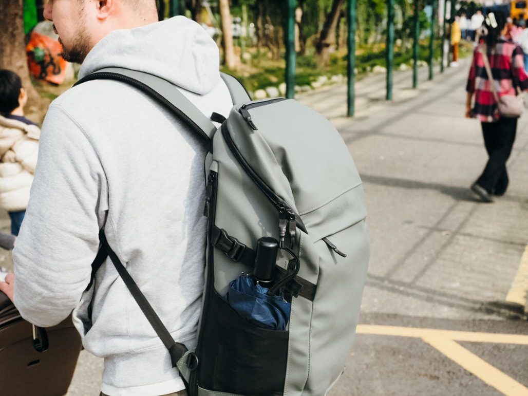 工作旅行多用 高顏值機能型防水護脊後背包 挪威BECKMANN Street FLX  15.6吋筆電也能放