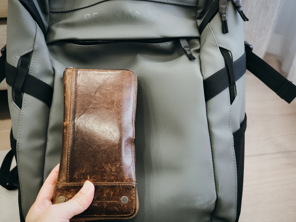 工作旅行多用 高顏值機能型防水護脊後背包 挪威BECKMANN Street FLX  15.6吋筆電也能放