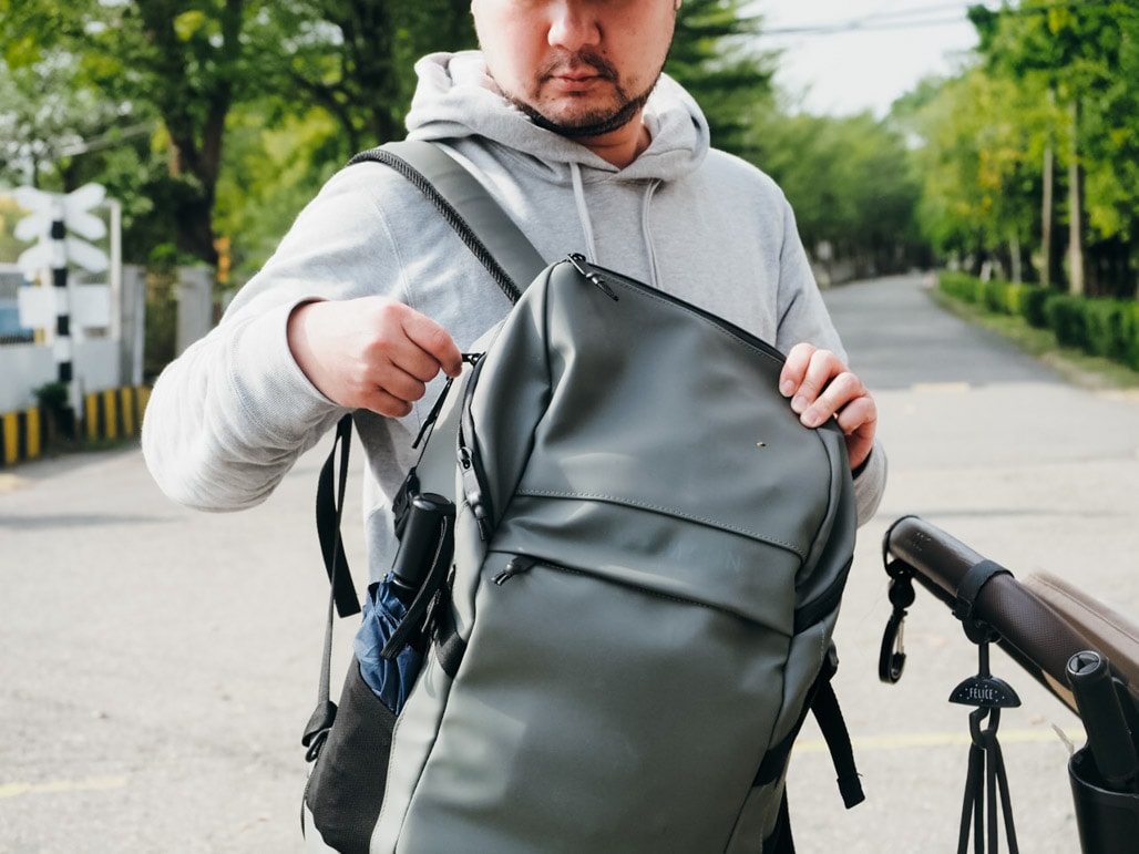 工作旅行多用 高顏值機能型防水護脊後背包 挪威BECKMANN Street FLX  15.6吋筆電也能放