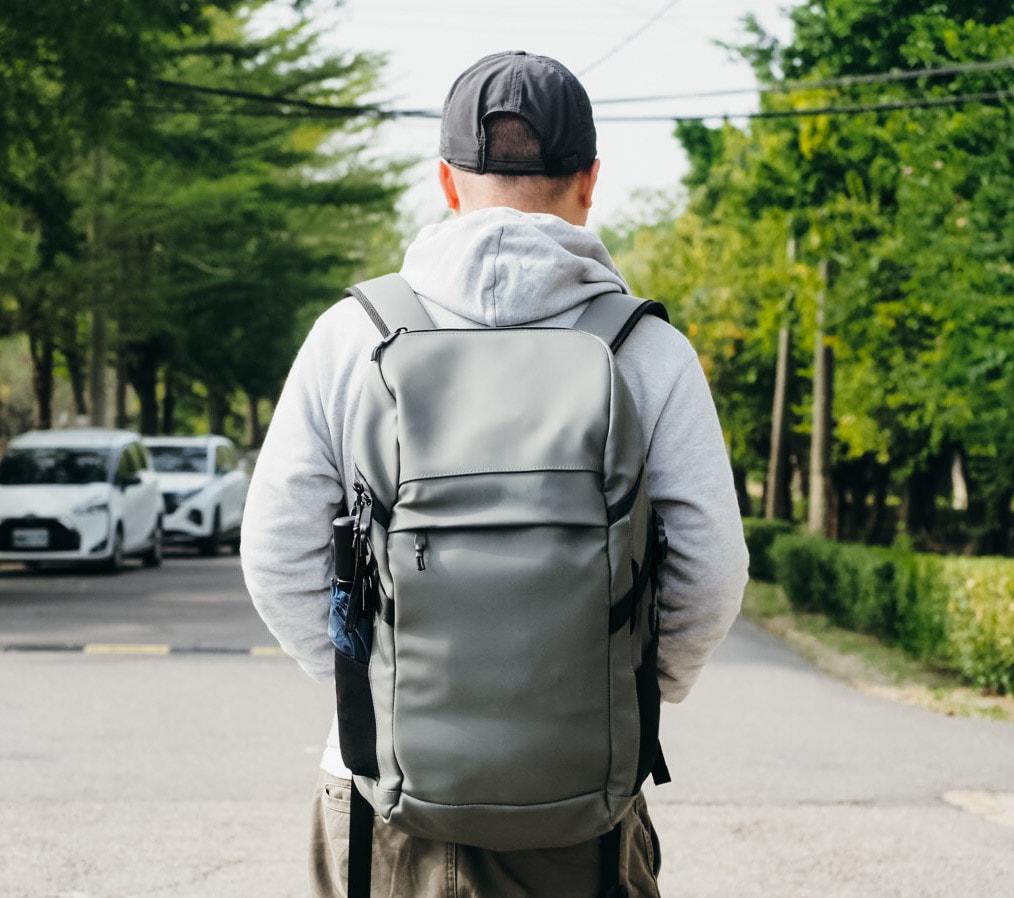 工作旅行多用 高顏值機能型防水護脊後背包 挪威BECKMANN Street FLX  15.6吋筆電也能放