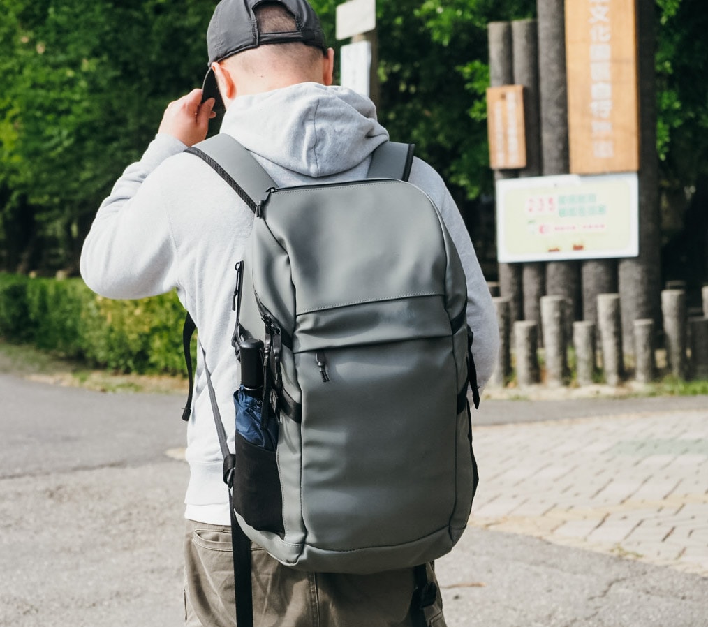 工作旅行多用 高顏值機能型防水護脊後背包 挪威BECKMANN Street FLX  15.6吋筆電也能放