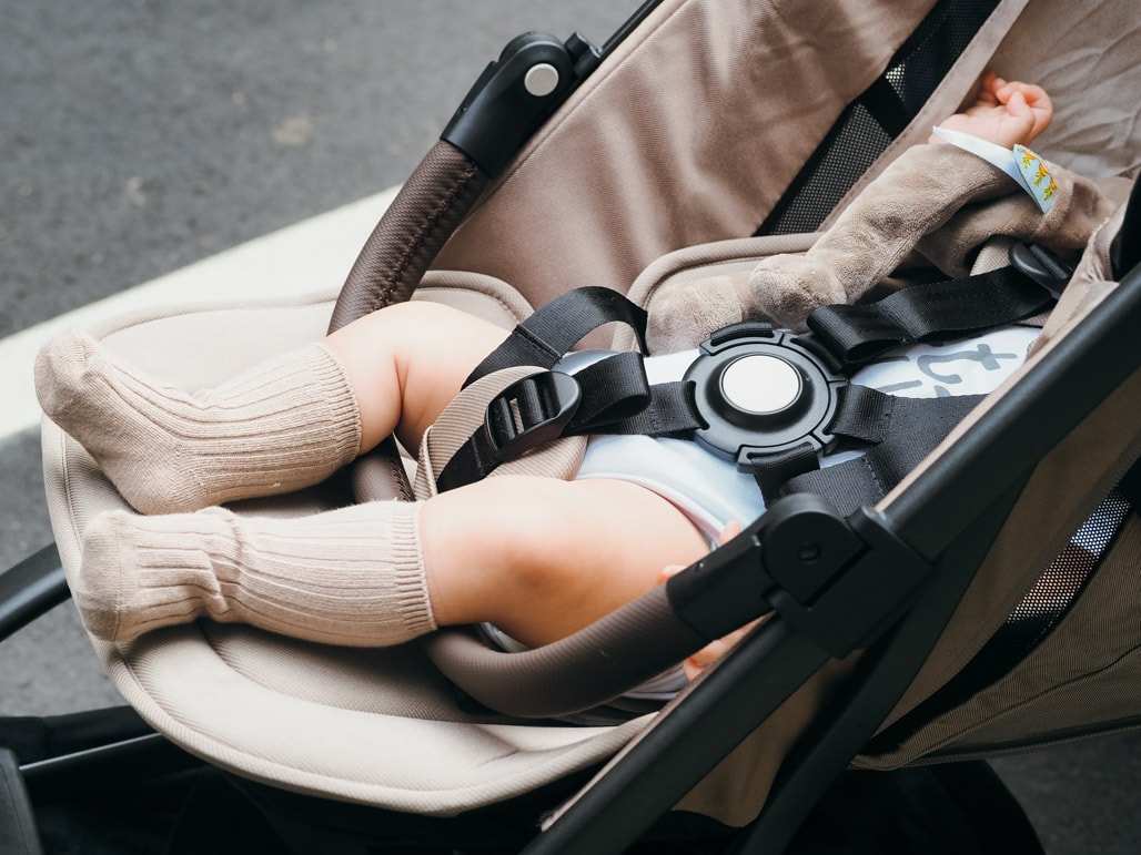 比行李箱還好推！可登機嬰兒推車Joolz Aer+可單手秒收 一年半使用心得 沒出國也一樣好推